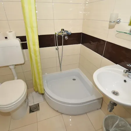 بيت ضيافة Pansion Bojic